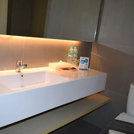 Zuri Express Mangga Dua Hotel Jakarta Exterior photo